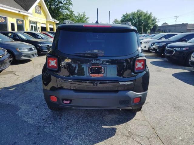 2017 Jeep Renegade Deserthawk 4x4
