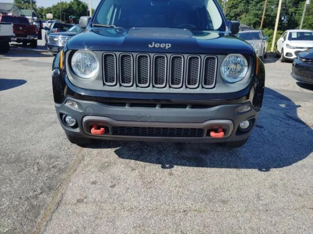 2017 Jeep Renegade Deserthawk 4x4