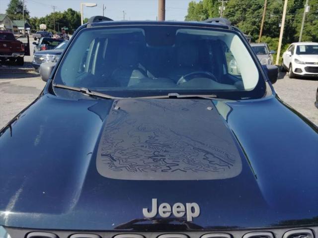 2017 Jeep Renegade Deserthawk 4x4