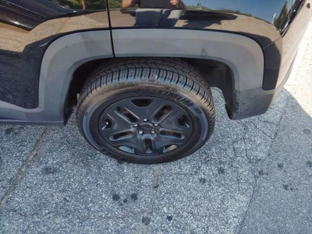 2017 Jeep Renegade Deserthawk 4x4