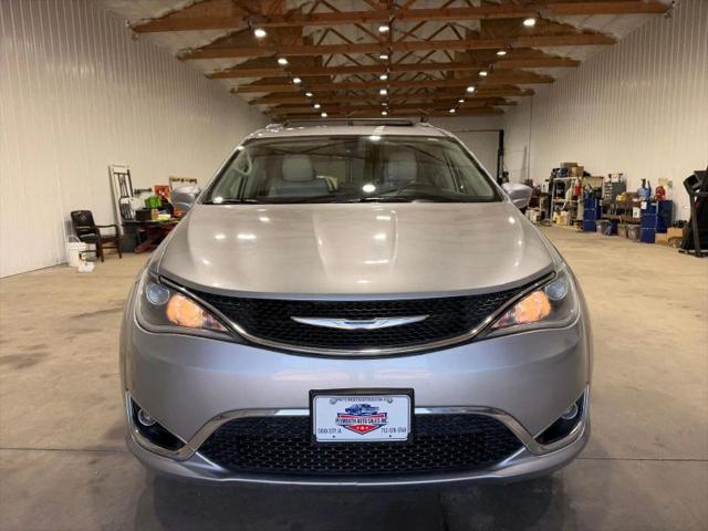 2017 Chrysler Pacifica Touring-L Plus