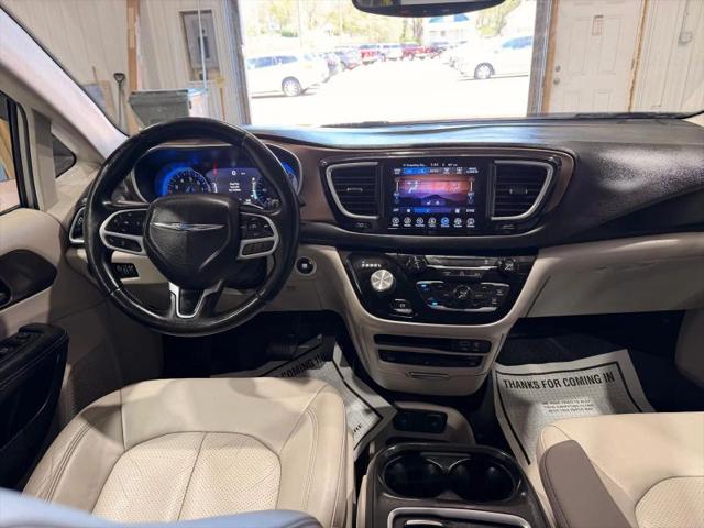2017 Chrysler Pacifica Touring-L Plus