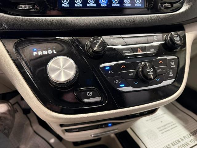 2017 Chrysler Pacifica Touring-L Plus