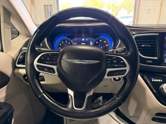 2017 Chrysler Pacifica Touring-L Plus