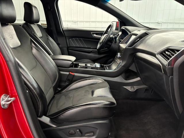 2020 Ford Edge ST