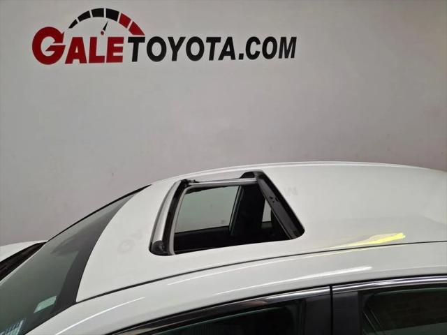 2023 Toyota Camry SE AWD