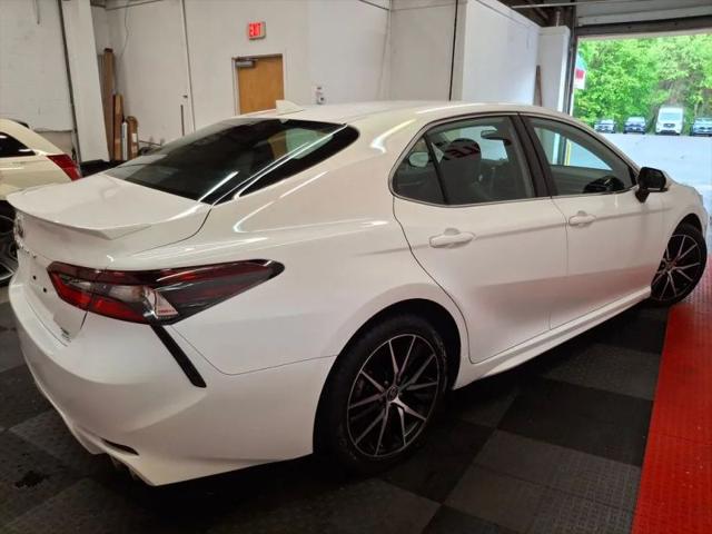 2023 Toyota Camry SE AWD
