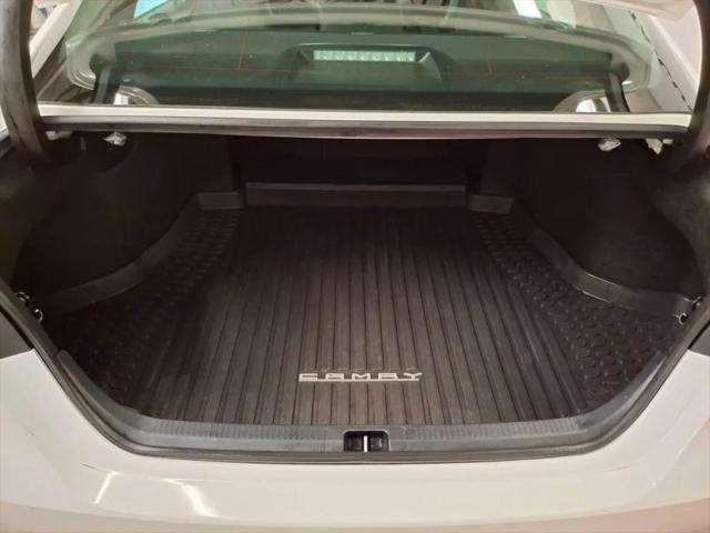 2023 Toyota Camry SE AWD