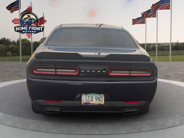 2017 Dodge Challenger SXT