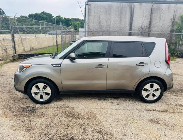 2016 Kia Soul Base