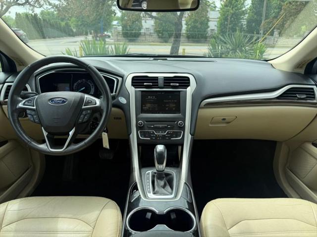 2016 Ford Fusion SE