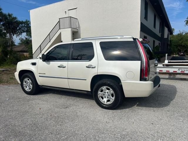 2011 Cadillac Escalade Premium