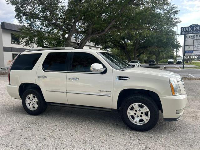 2011 Cadillac Escalade Premium
