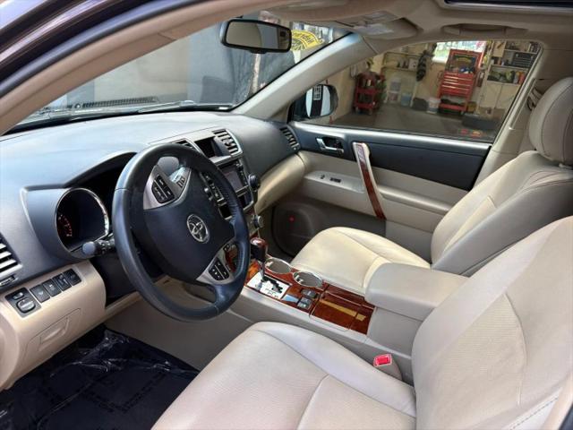2013 Toyota Highlander Limited V6