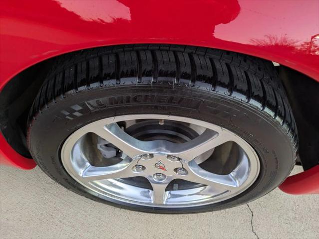 2002 Chevrolet Corvette Base