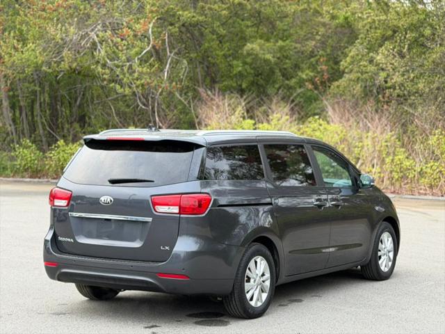 2016 Kia Sedona LX