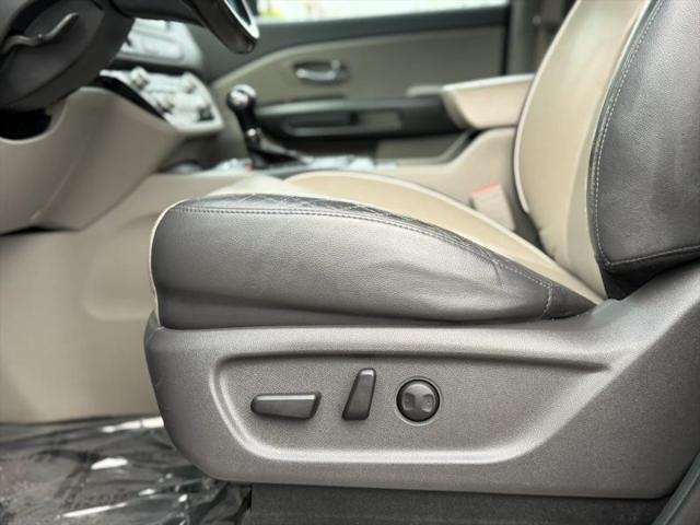 2016 Kia Sedona LX
