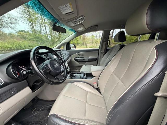 2016 Kia Sedona LX