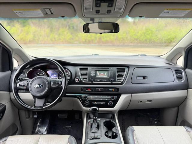 2016 Kia Sedona LX