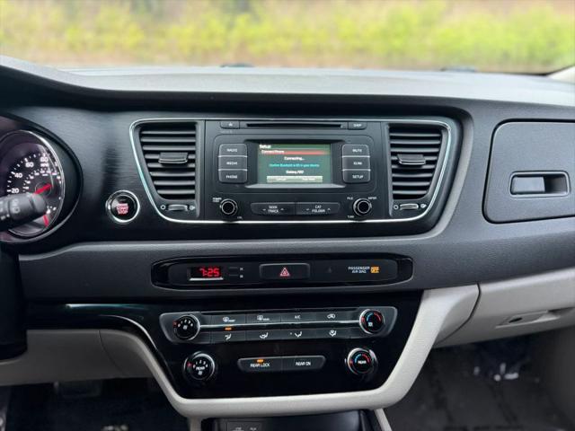2016 Kia Sedona LX