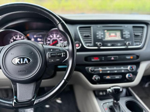 2016 Kia Sedona LX