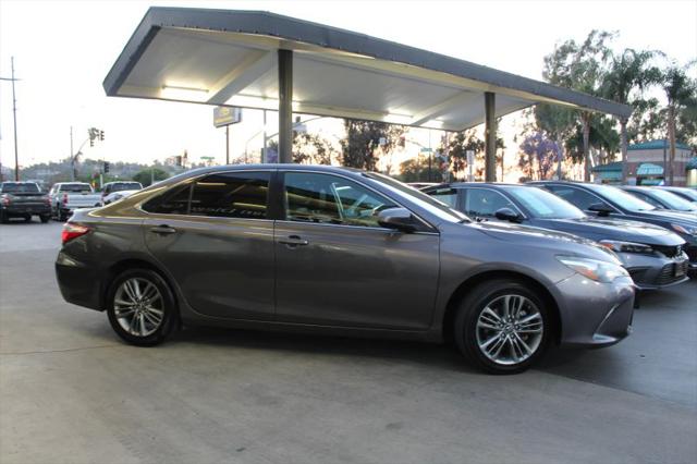 2016 Toyota Camry SE