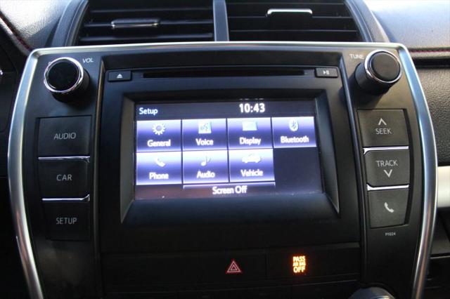 2016 Toyota Camry SE
