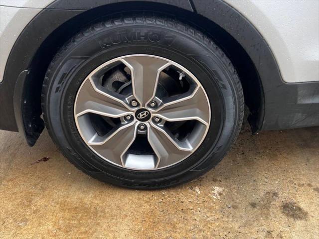 2016 Hyundai Santa Fe SE