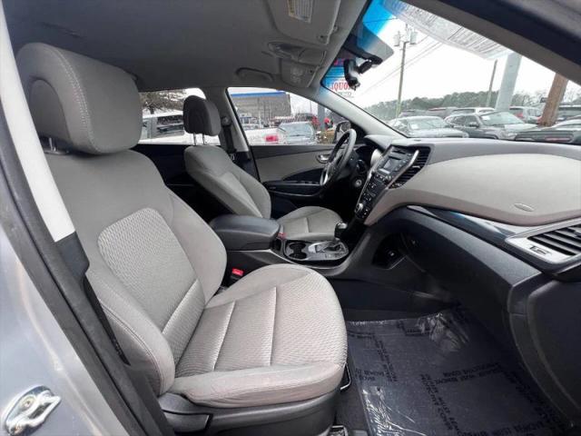 2016 Hyundai Santa Fe SE