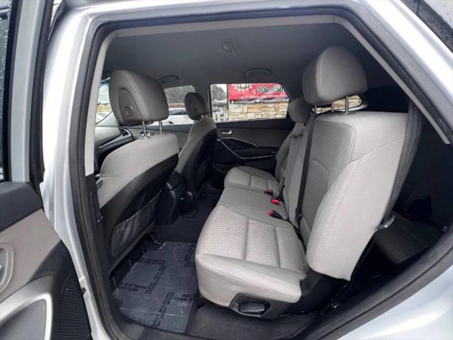 2016 Hyundai Santa Fe SE