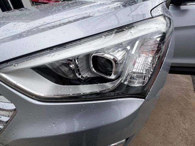 2016 Hyundai Santa Fe SE