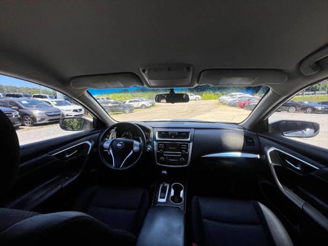 2016 Nissan Altima 2.5 SR