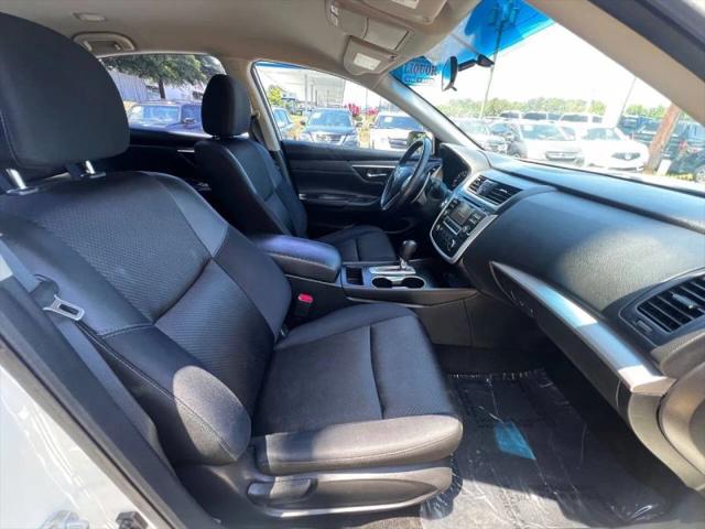2016 Nissan Altima 2.5 SR