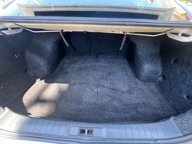 2016 Nissan Altima 2.5 SR