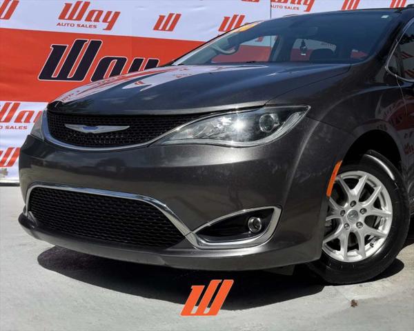 2020 Chrysler Pacifica Touring L