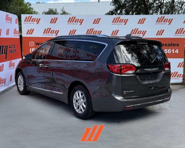 2020 Chrysler Pacifica Touring L