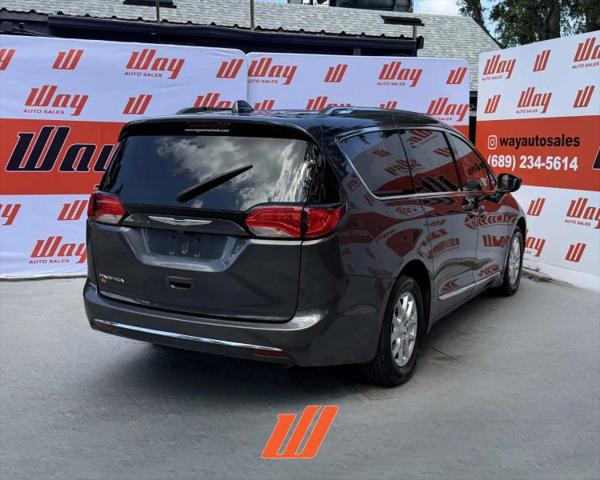 2020 Chrysler Pacifica Touring L