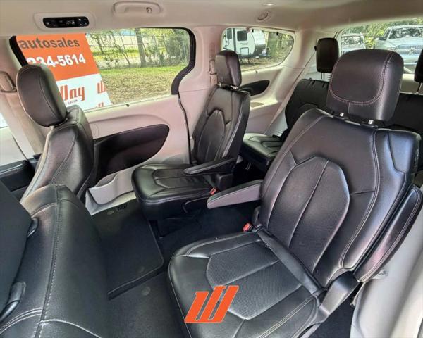 2020 Chrysler Pacifica Touring L