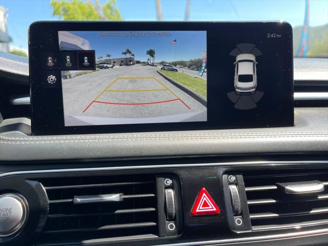 2022 Genesis G70 2.0T RWD