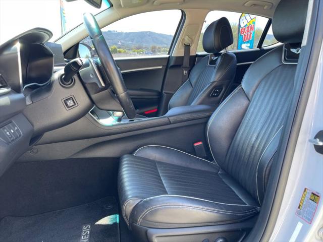 2022 Genesis G70 2.0T RWD