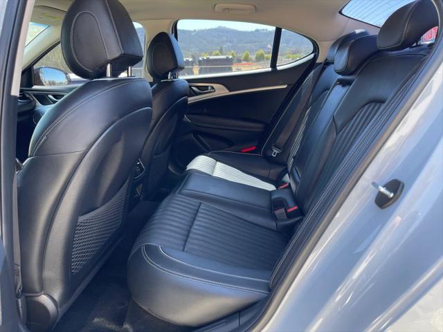 2022 Genesis G70 2.0T RWD