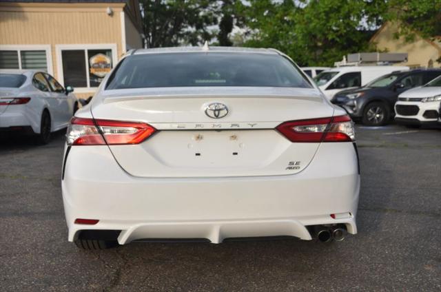 2020 Toyota Camry SE AWD