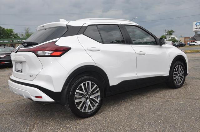 2021 Nissan Kicks SV Xtronic CVT