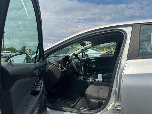 2016 Chevrolet Cruze LS Auto
