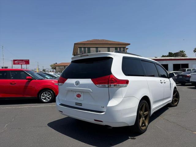 2014 Toyota Sienna LE V6 7 Passenger Mobility