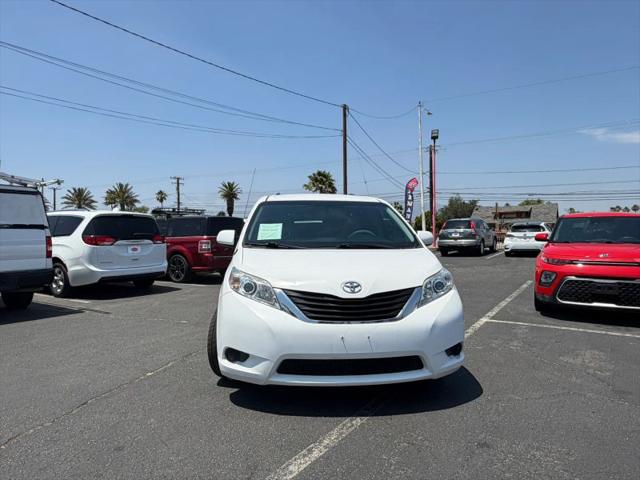 2014 Toyota Sienna LE V6 7 Passenger Mobility