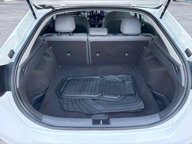 2020 Hyundai IONIQ Hybrid SEL