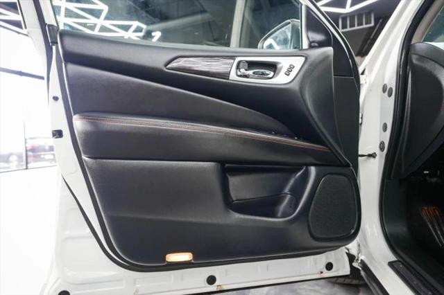 2020 Nissan Pathfinder SL 4WD
