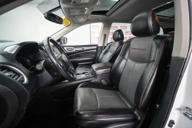 2020 Nissan Pathfinder SL 4WD