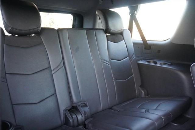 2018 Cadillac Escalade ESV Luxury